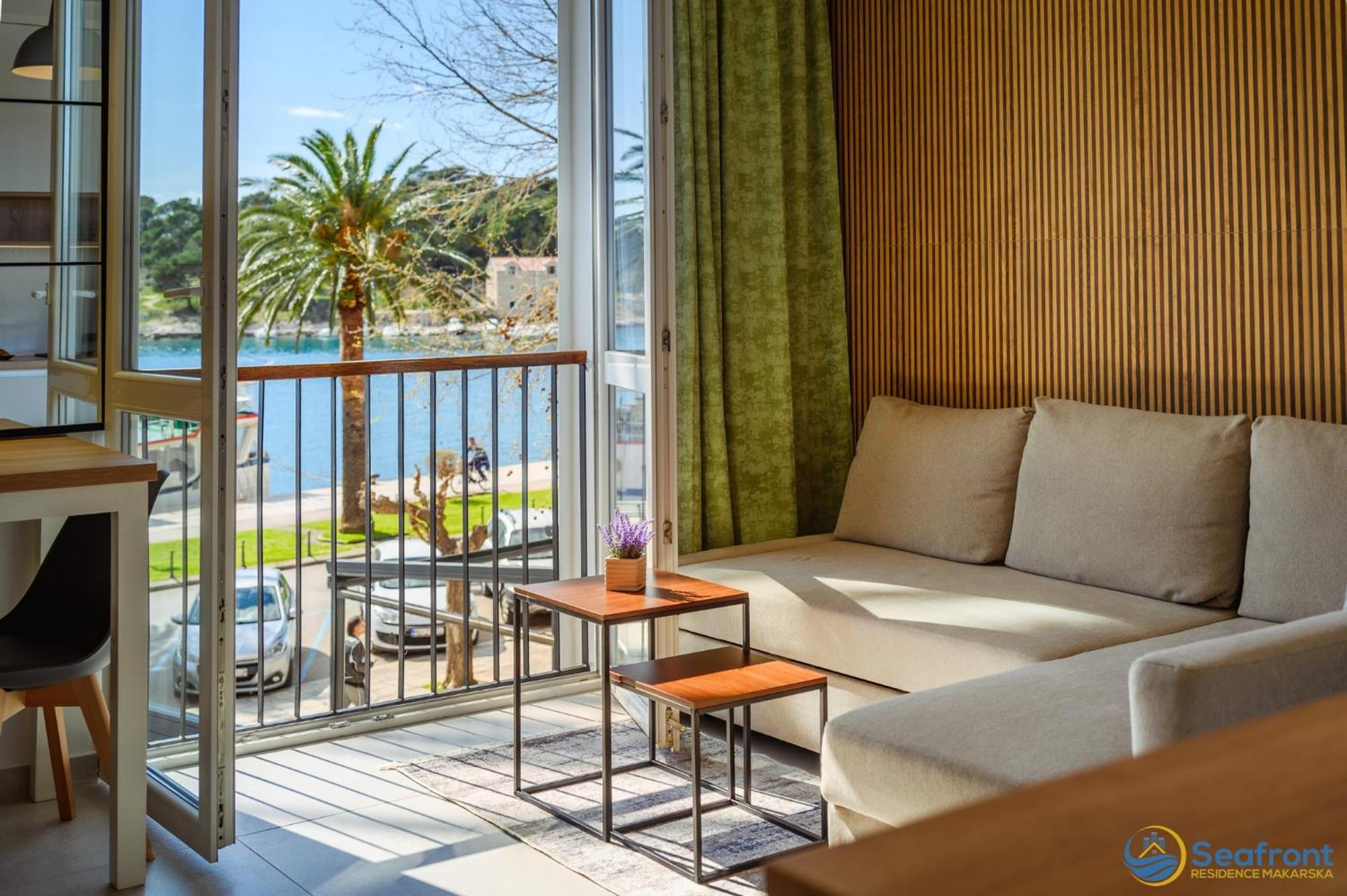 Seafront Residence Макарска Екстериор снимка